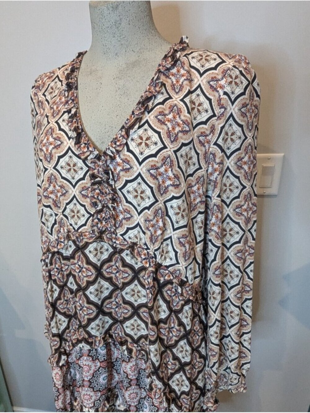 Anthropologie Tiered V-Neck Mini Dress Like new Loose boho Comfy Dress Size  L - Picture 6 of 16